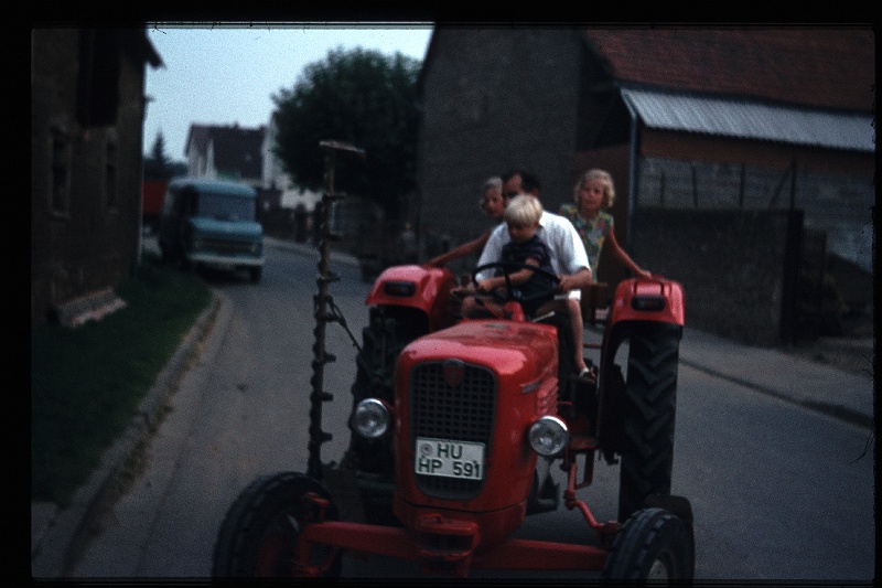 04.Gronau aug 1970 Ernst,Brigitte,Marion,Peter.JPG